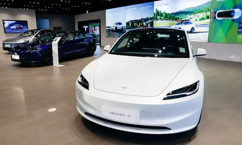 A Tesla model 3 is pictured inside a showroom, as the U.S. prepares to announce tariffs on Taiwan, in Taipei, Taiwan July 31, 2025. REUTERS/Ann Wang
