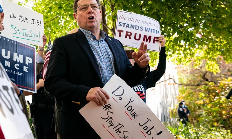 WASHINGTON, DC - NOVEMBER 05: Ed Martin, president of the Phyllis Schlafly Eagles, a conservative political organization based in St. Louis, MO, speaks during a news conference outside the Republican National Committee headquarters on Capitol Hill, on November 5, 2020 in Washington, DC. With many critical battleground states still not announcing the results of their vote count, the presidential election is still too close to call. (Photo by Al Drago/Getty Images)