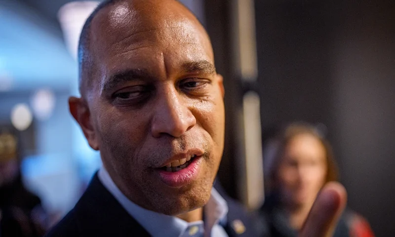 WASHINGTON, DC - OCTOBER 14: House Minority Leader Hakeem Jeffires (D-NY) speaks to reporters as he leaves a news conference at the U.S. Capitol Building on October 14, 2025 in Washington, DC. The government remains shut down after Congress failed to reach a funding deal 14 days ago. (Photo by Andrew Harnik/Getty Images)
