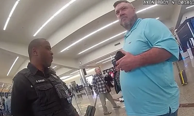 Body camera footage of officers confronting Billy Joe Cagle - Atlanta Police Department
